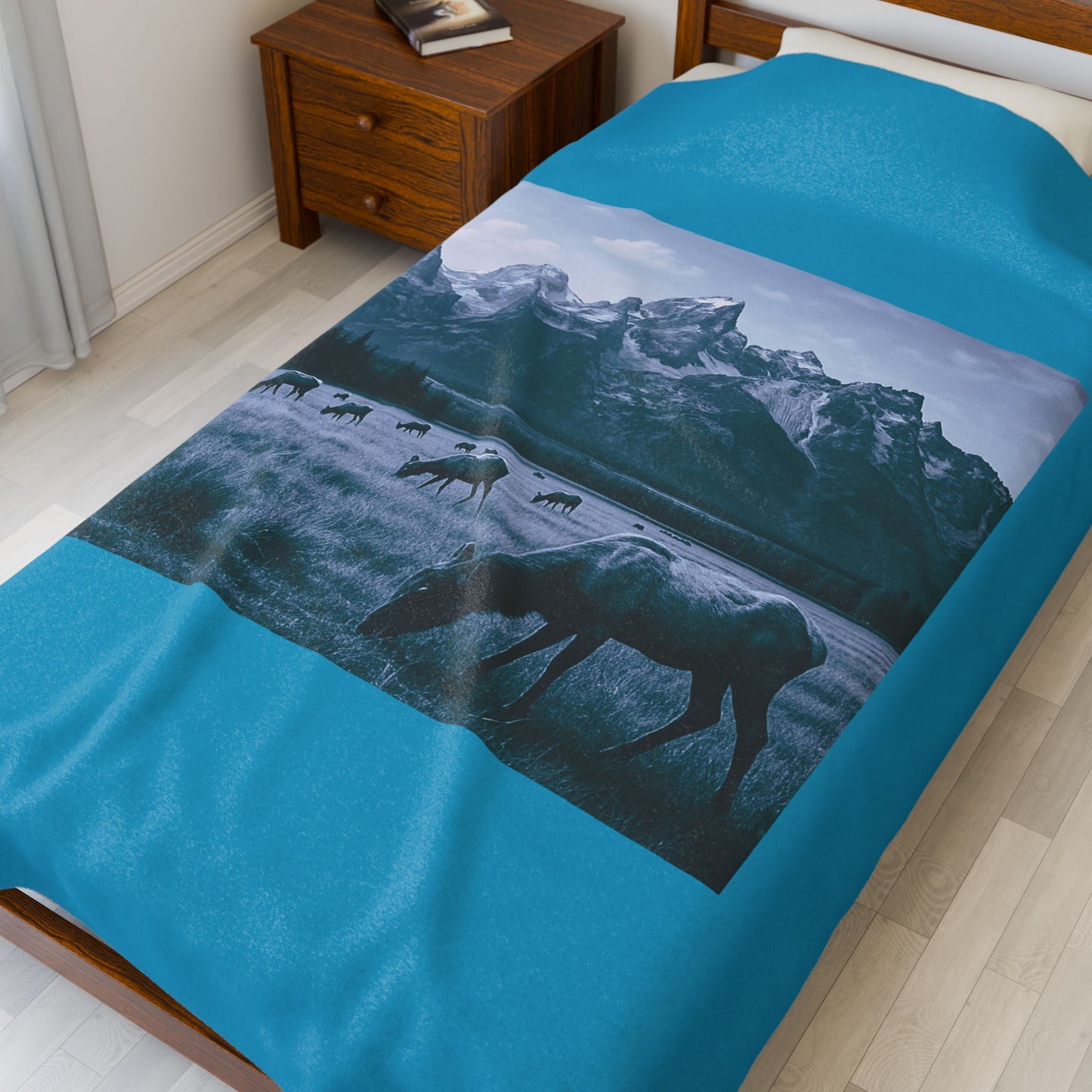Rustic Elk Mountain Throw Blanket Wildlife Lodge Cabin Decor, Nature Scene Bed Cover, Elk Herd Western Gift Velveteen Plush Blanket