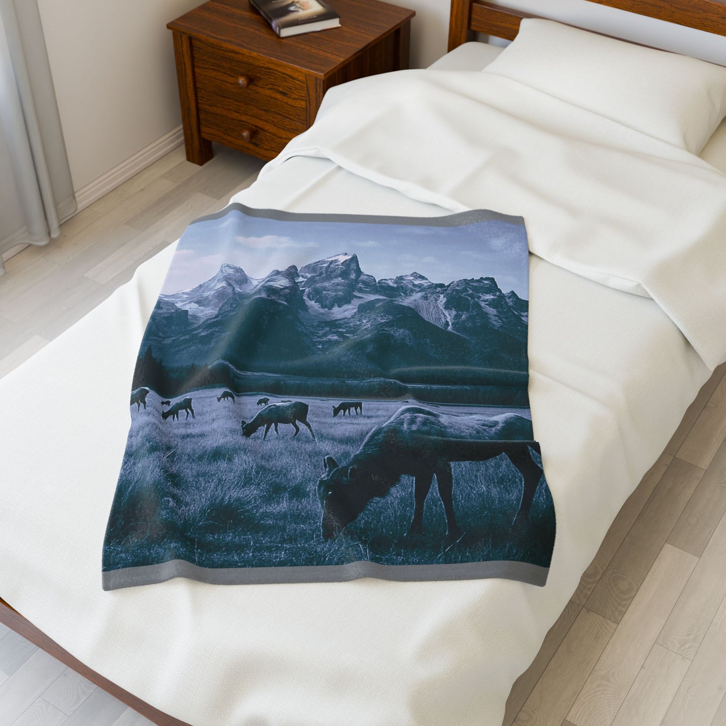 Rustic Elk Mountain Throw Blanket Wildlife Lodge Cabin Decor, Nature Scene Bed Cover, Elk Herd Western Gift Velveteen Plush Blanket