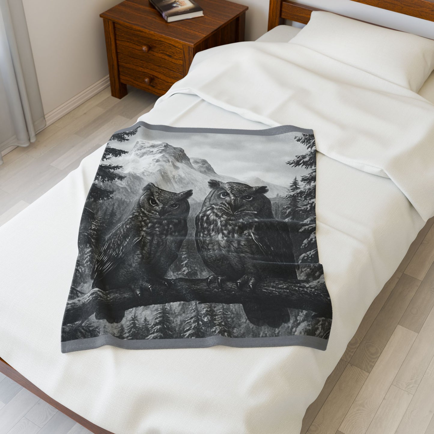 Rustic Owl Mountain Blanket Wildlife Cabin Decor, Cozy Forest Throw, Nature Inspired Bedding Velveteen Plush Blanket