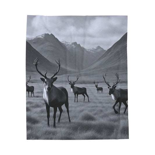 Black and White Deer Mountain Blanket Cozy Wildlife Lodge Cabin Plush Velveteen Throw for Rustic Home Décor