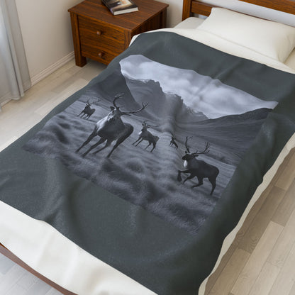 Black and White Deer Mountain Blanket Cozy Wildlife Lodge Cabin Plush Velveteen Throw for Rustic Home Décor