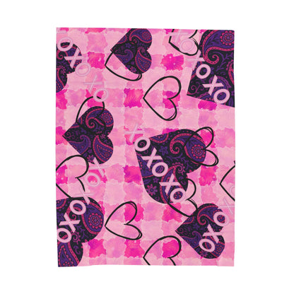 XOXO Heart Pattern Velveteen Plush Blanket | Pink Paisley Hearts Throw