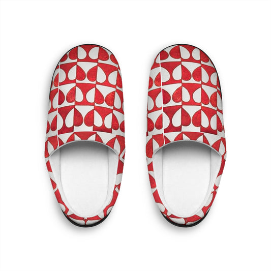 Red Geometric Heart Pattern Women's Indoor Slippers | Cozy Heart Motif